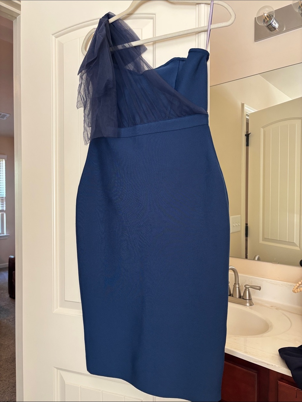 One-Shoulder Navy Blue Sheath Dress with Tulle Accent